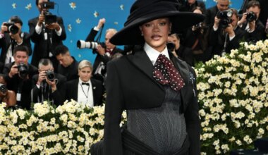 MITMEKORDNE RÕÕM! Popstaar Rihanna sai kolmanda lapse