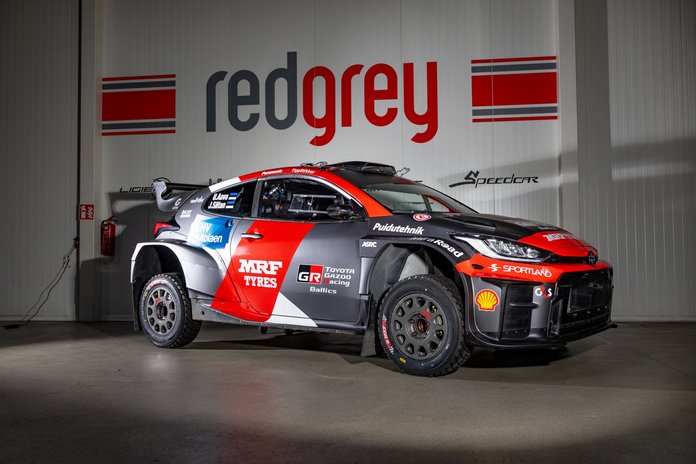 Urmo Aava ja Janno Siitani Toyota Yaris Rally2.