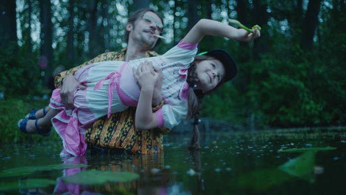 PÖFFil esilinastub lätlanna Alise Zariņa „Jalajäljed“.