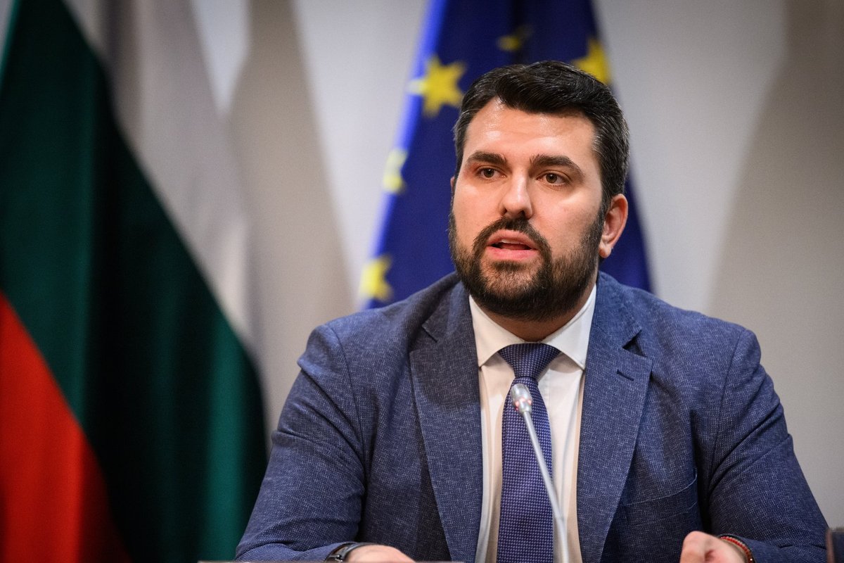 Bulgaaria on valmis Trumpiga kohtuma lendava Putini lennuki läbi laskma