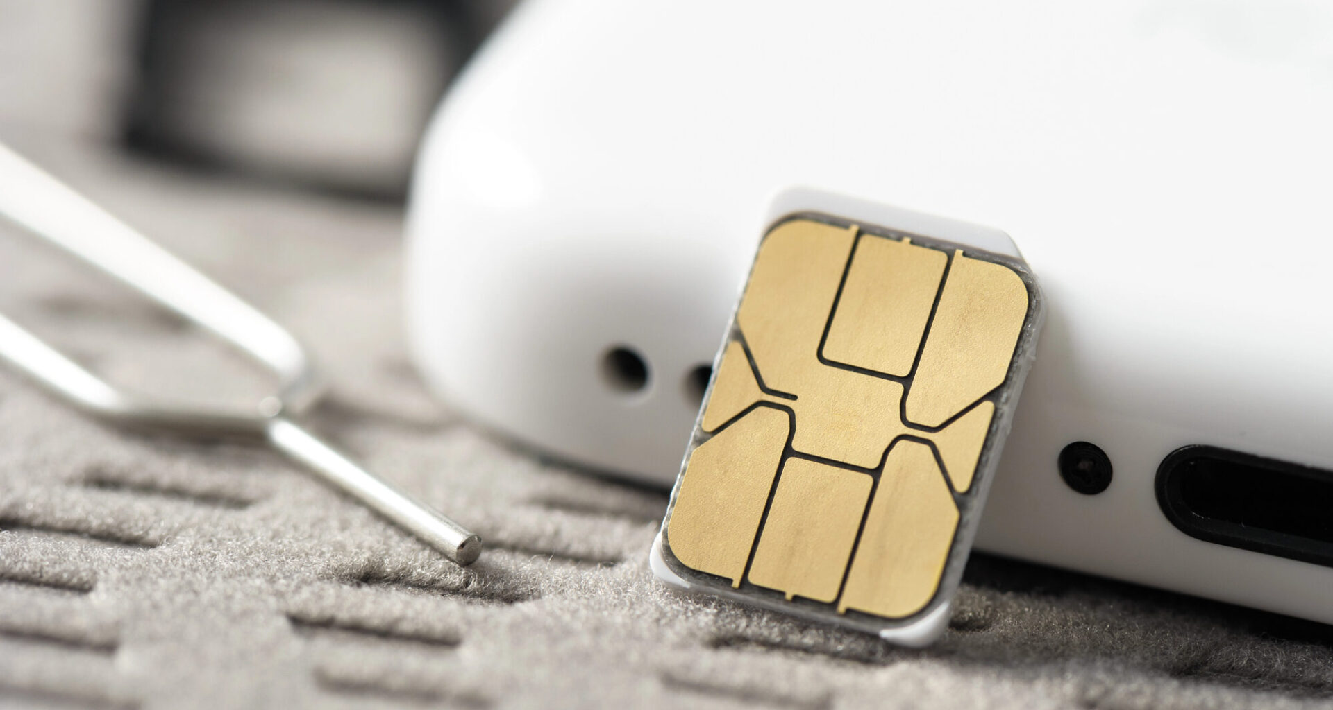 Lugeja küsib: kuidas saada sama telefoninumbriga SIM-kaart nutikellale või tahvelarvutile?