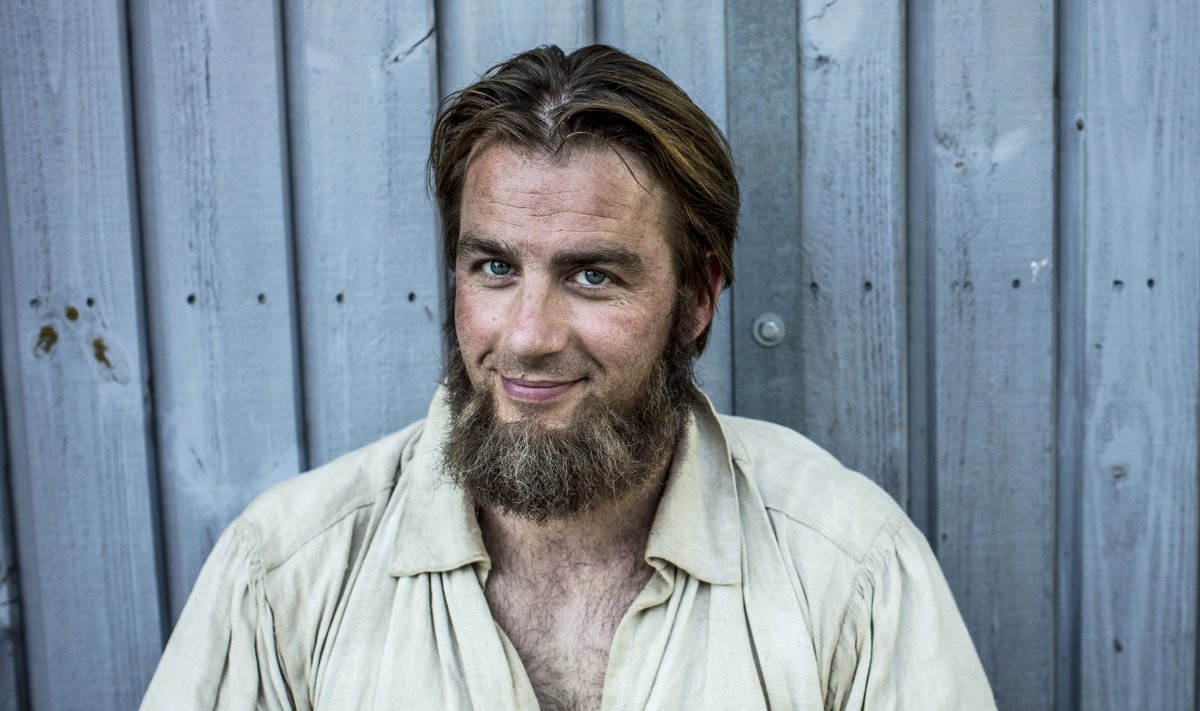 VARGAMÄE ANDRES Näitleja Priit Loog kehastab filmis Andrest (pildil), stsenarist-režissöör on Tanel Toom, produtsent Ivo Felt ja operaator Rein Kotov. 