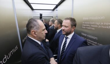 Kreeka välisminister: teame ka omast käest, kui ebameeldiv on agressiivse idanaabri piiririkkumine