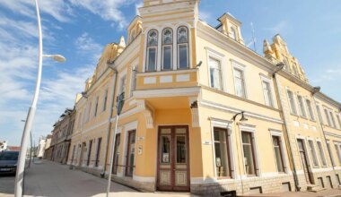 Galerii võtab kunsti paljaks