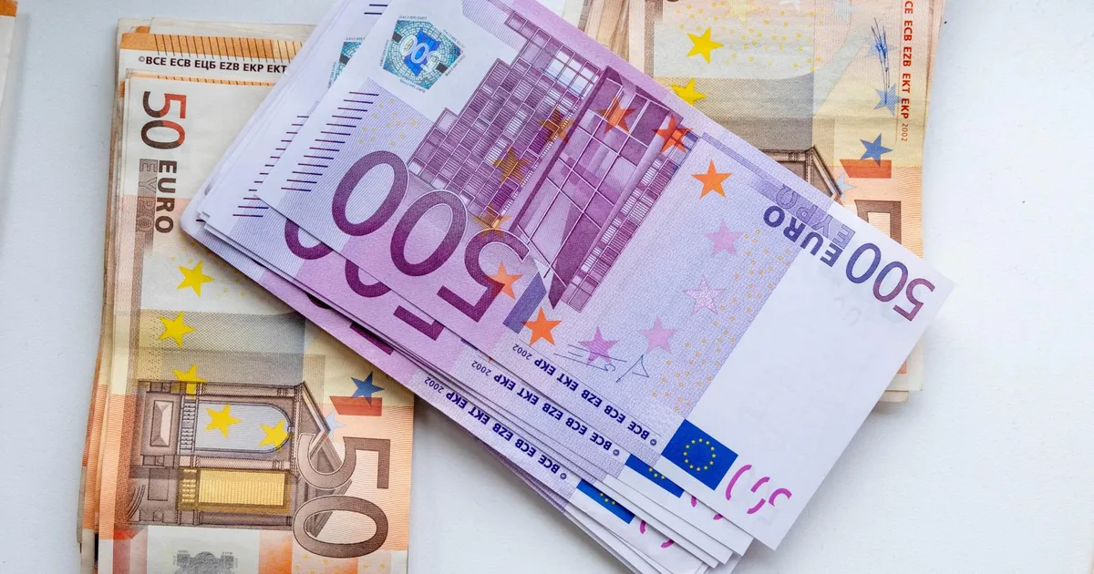 13 Eesti jalgpalliklubi kutsusid kokku erakorralise üldkogu, et peatada toetusmaksed Venemaale