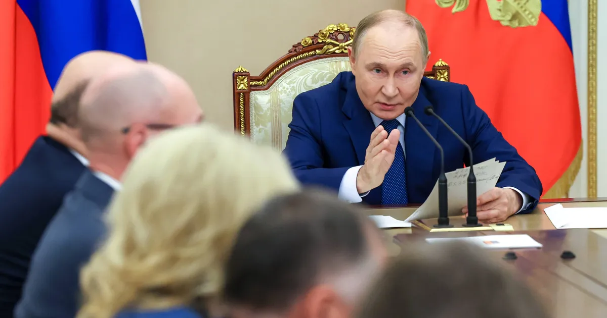 RAINER SAKS ⟩ USA astus Venemaa konnasilmale – Putin pidas alternatiivajaloo loengut