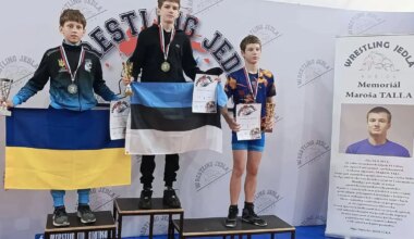 Viljandi maadluskeskuses harjutavad noored tõid Slovakkiast kolm võidukarikat