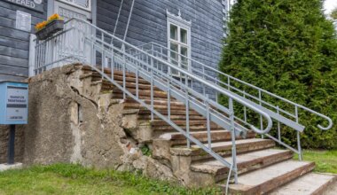 Kaks aastat tagasi toppama jäänud trepp valmib paari aasta pärast