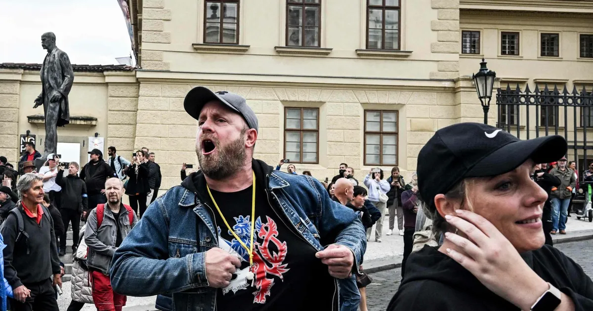 POSTIMEES TŠEHHIS Puhvrina mõjuvad naaberriigid muudavad julgeolekumure tšehhidele valimistel kaugeks - Maailm - Postimees.ee