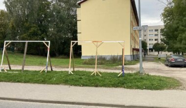 Valgas lõhuti erakonna ja valimisliidu plakatid