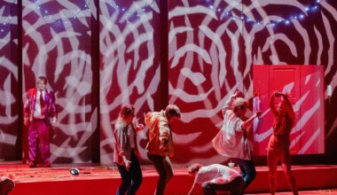 TEATER ⟩ Laval oli justkui kõike ja mitte midagi