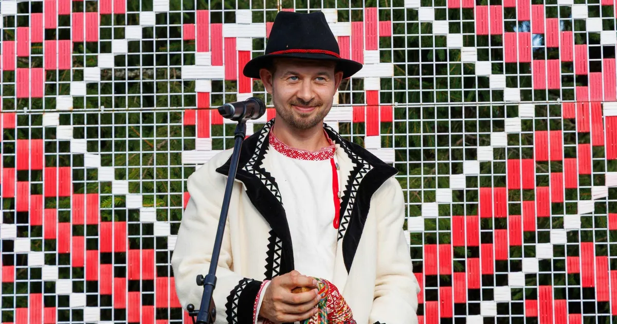 Ühe erilise väikeriigi muusik tuleb oma kultuuri tutvustama