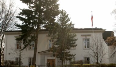 Oslo kooliõpilased viidi allikakriitika tunnis Vene saatkonda esitlust kuulama