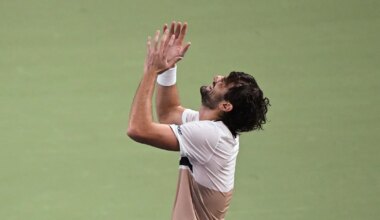 VIDEO ⟩ Mees metsast! Maailma 204. reket alistas Djokovici ja võitis tippturniiri. «Ebareaalne lugu.»