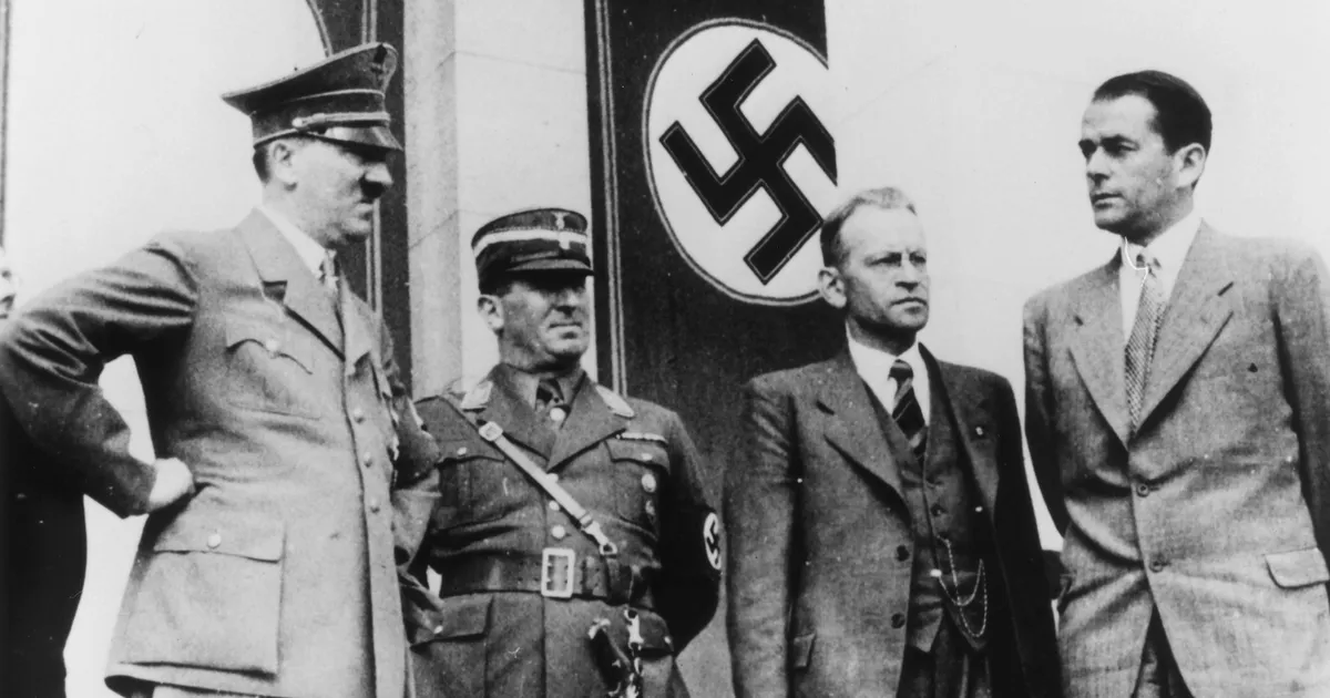 AJALUGU ⟩ Manipulaator või kahetseja? Kuidas Hitleri mõjuvõimas arhitekt surmanuhtlusest pääses