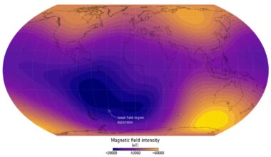 hiiglaslik anomaalia Maa magnetväljas laieneb tohutu kiirusega