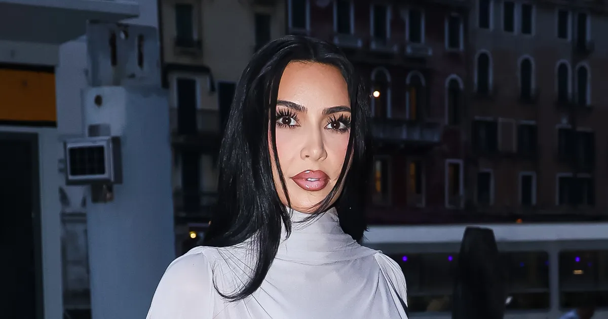 MIDA VEEL? ⟩ «Kas tal on peas kõik korras?» Kim Kardashian tõi turule karvase aluspesu