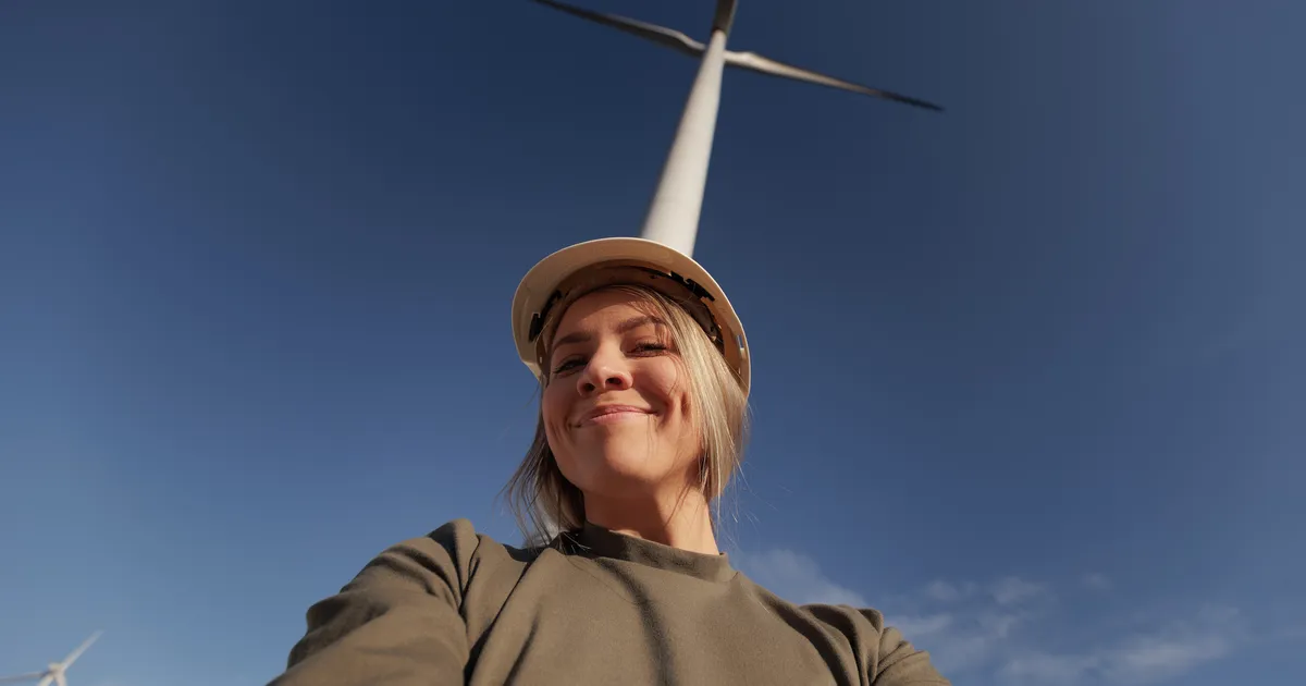 FOTOD JA VIDEO ⟩ Kõrgusepelgaja tõetund: retk 160meetrise tuulegeneraatori tippu