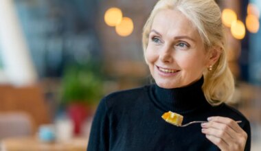ONKOLOOG HOIATAB ⟩ Üle 50-aastased naised peaksid sööma rohkem seda toiduainet