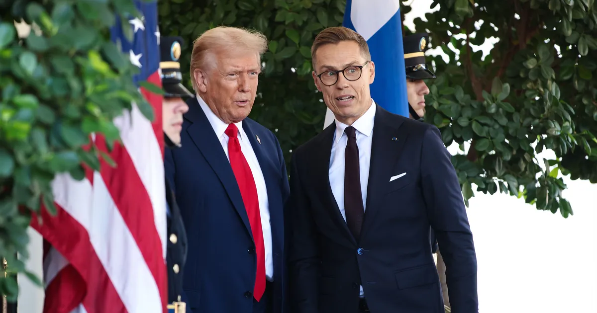 ERKKI BAHOVSKI ⟩ Soome diplomaatia keerdkäigud ja priipääse Valgesse Majja