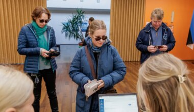 VIDEO JA GALERII ⟩ Esmavalija lubas teinekordki valimisjaoskonda oma häält tulla andma