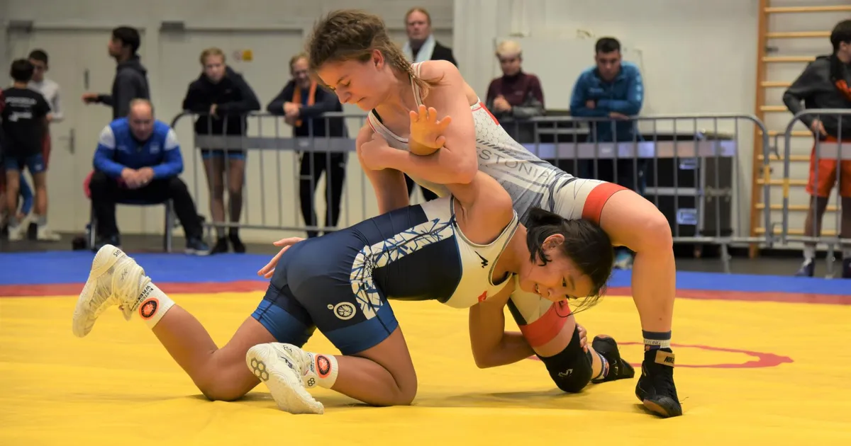 Viljandis treenivad neiud jõudsid maadluslegendi mälestusturniiril pjedestaalile - Postimees