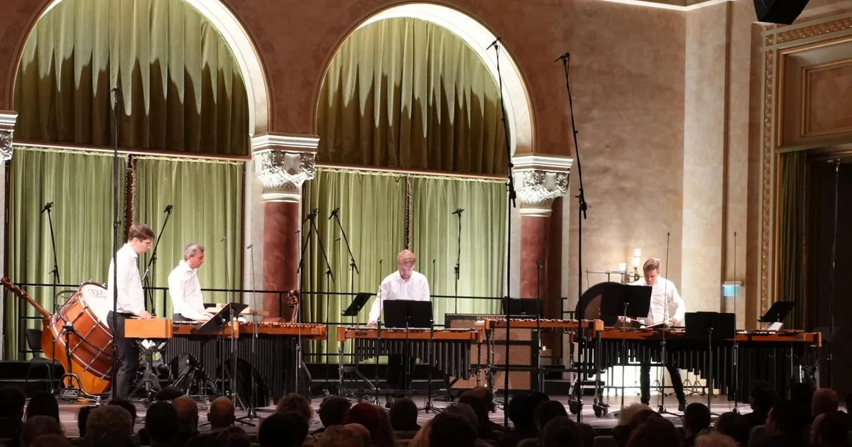 Eesti Sinfonietta andis Budapestis unistuste kontserdi Pärdi hittidest