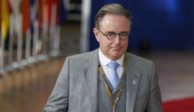 Belgia ähvardab Ukraina laenu külmutatud varadest rahastamise peatada - Maailm - Postimees.ee