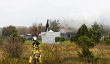 FOTOD JA VIDEO ⟩ Harku vallas hukkus elumaja tulekahjus eakas naine, piirkonna elanikel palutakse aknad kinni hoida