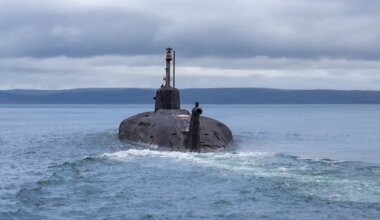 BRITI MEEDIA ⟩ Kreml hakkas tuumaallveelaevu polaarjoonele rivistama - Maailm - Postimees.ee