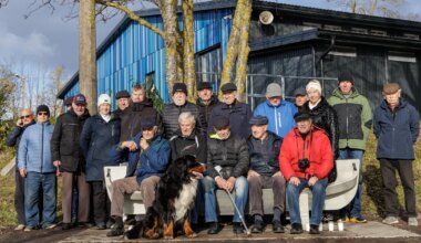 GALERII ⟩ Legendaarse treeneri mälestuspink avati Trolli valvsa pilgu all