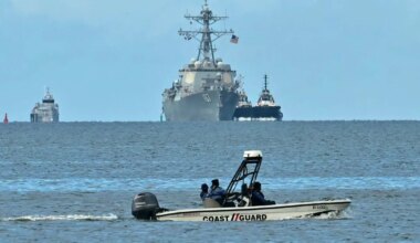 USA saatis Venezuela lähistele pommitajad ja lennukikandja