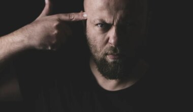 ŠOKEERIV PROBLEEM ⟩ Kõnerobotiga räägib enesetapust iga nädal üüratu hulk inimesi