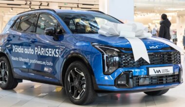 Üks Postimehe digilugeja saab väärtusliku hübriidauto päriseks