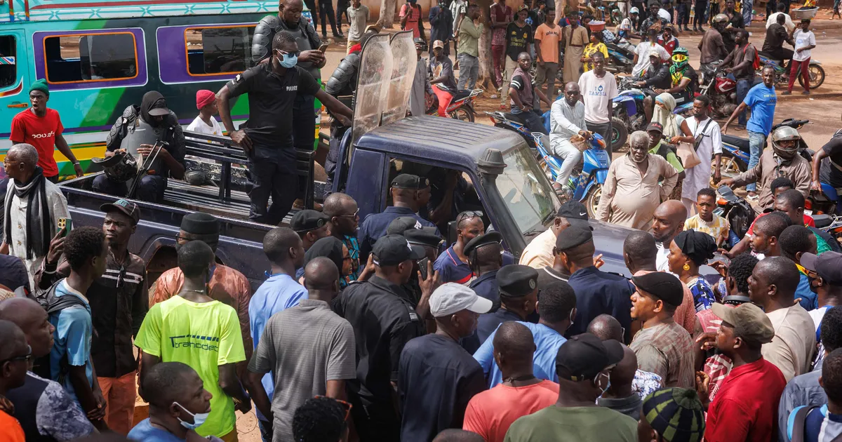 KÜTUSEBLOKAAD ⟩ Mali džihadistid pitsitavad USA ja Suurbritannia diplomaate