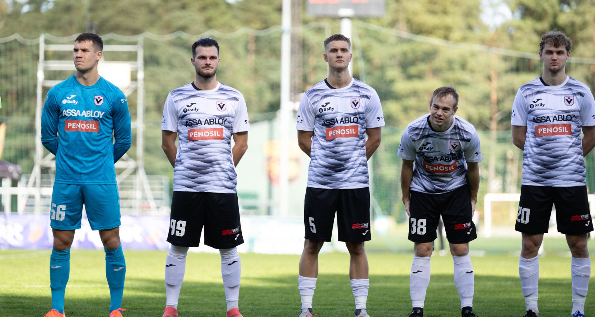 TÄNA OTSEPILT: kas Flora duubel suudab teisel tabelireal kanda kinnitanud Viimsit hammustada?  (kell 19.00!)