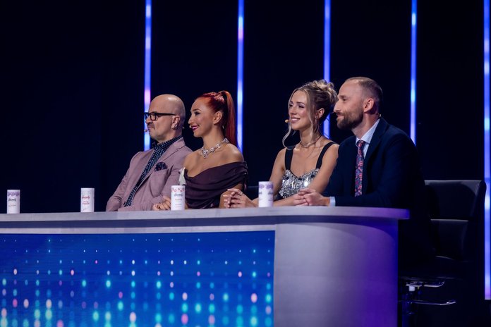 „Su nägu kõlab tuttavalt“ kohtunikud Mihkel Raud, Liis Lemsalu ja Märt Avandi. Avasaate külaliskohtunikuks oli Tanja Mihhailova.