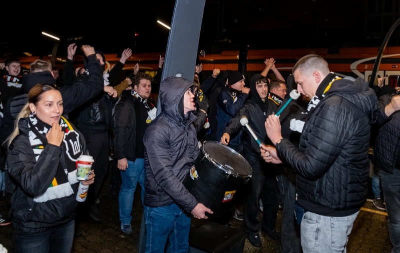 Leedukaid Tallinna kaudu Soome vedanud Elron paneb Itaalia mängu järel käima erirongi