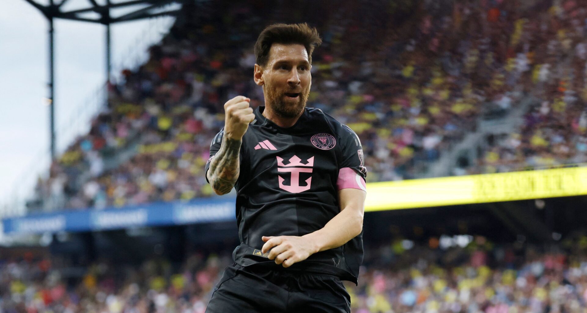 Maailmameister ei väsi: Messi jätkab Beckhami klubis veel kolm hooaega