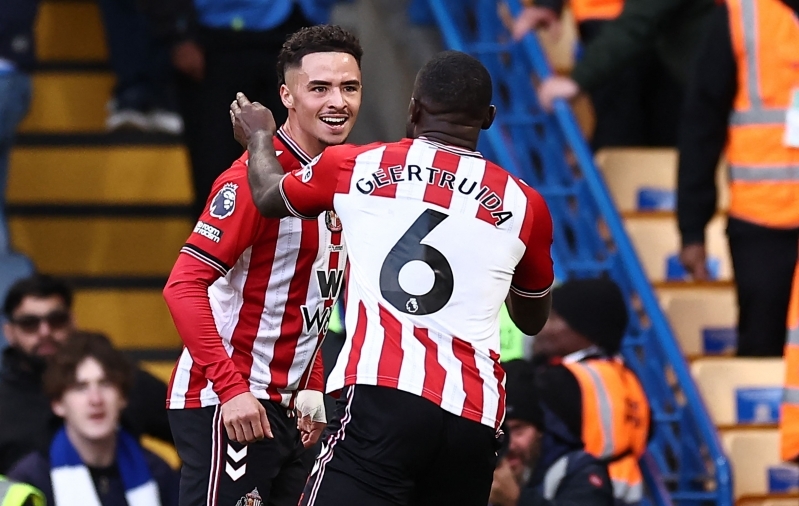 Muinasjutt jätkub: Sunderland võttis hilisest väravast Chelsea skalbi ja kerkis medalikohale