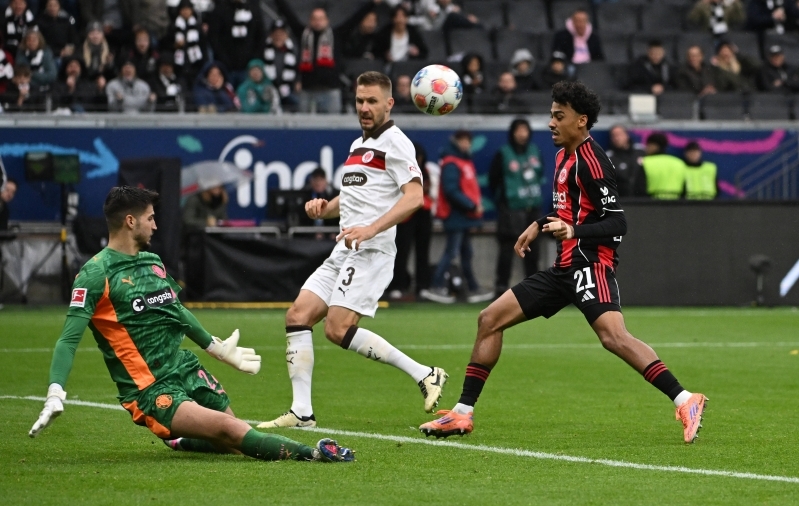Karol Mets murdis aastase pausi järel tagasi algrivistusse. Foto: Scanpix / Imago images / Patrick Scheiber