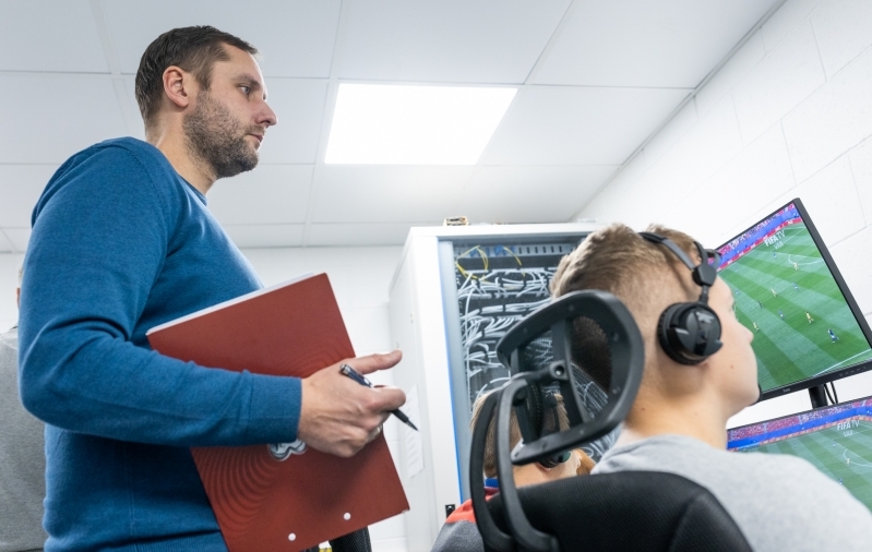 EJL kohtunike juht: peaksime aktsepteerima väljakul langetatud otsuseid, isegi kui need on valed