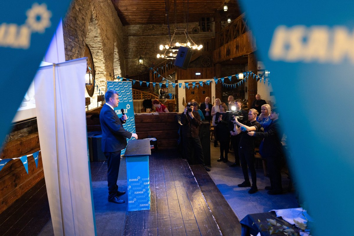 Arengud Tallinna võimutandril. Isamaa kohtub täna Parempoolsete ja Reformierakonnaga, Keskerakond on ootel