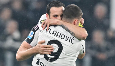 Peatreeneri pikalt saatnud Juventus hakkas kohe võitma, moepealinlased jätkavad tihedalt