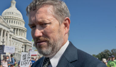 Thomas Massie: miks Trump Epsteini toimikuid ei avalikusta?