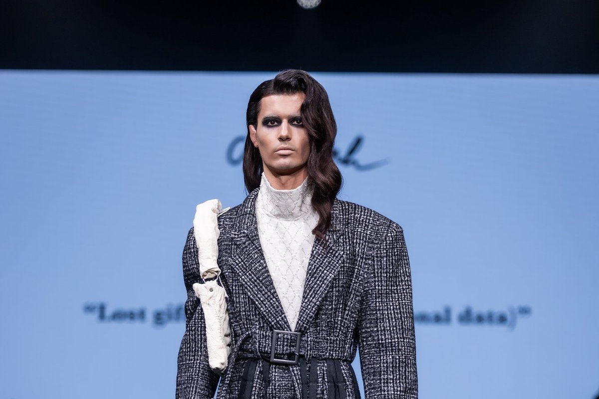 GALERII | Ajatu ilu ja kaasaegne kunst! Tallinn Fashion Week 2025 sügise finaal - Anne & Stiil