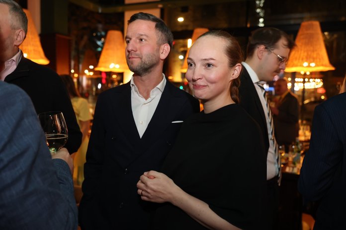 Marie ja Pärtel-Peeter Pere abikaasaga reformierakonna valimispeol.