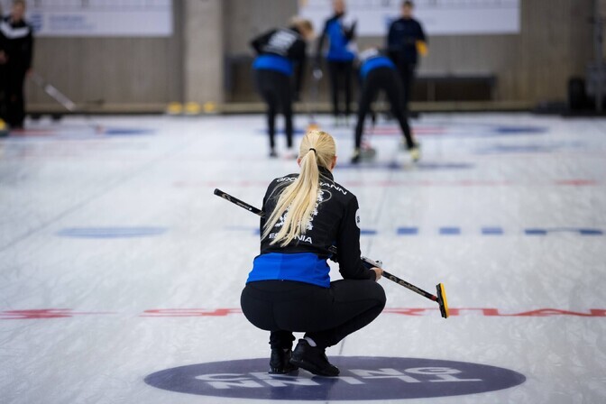 Eesti naiste kurlingukoondis alustas MK-etappi võiduga | Kurling