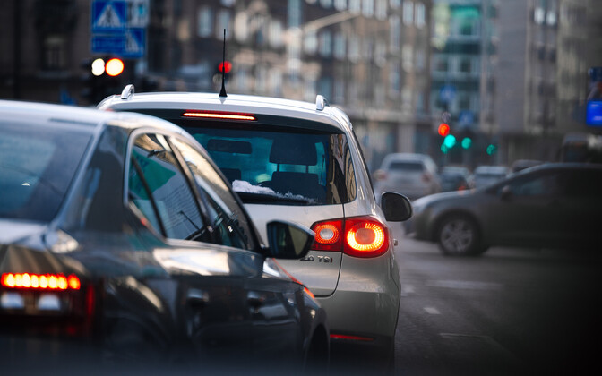 Autotootjad nõuavad EL-i 2035. aasta sisepõlemismootorikeelu leevendamist | Välismaa