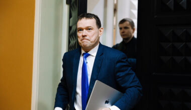 Timpson lööks siseministeeriumi viibimiskeelu eelnõu kaheks | Eesti